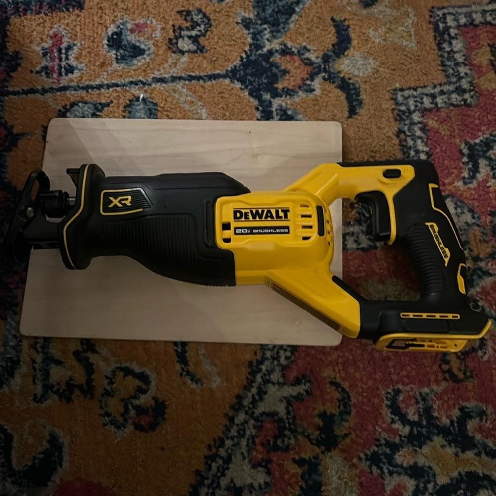 Brand new, never used, DeWalt 20v xr recipricating saw